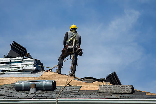 Professional Gutter Installation technician working in Meriden, CT